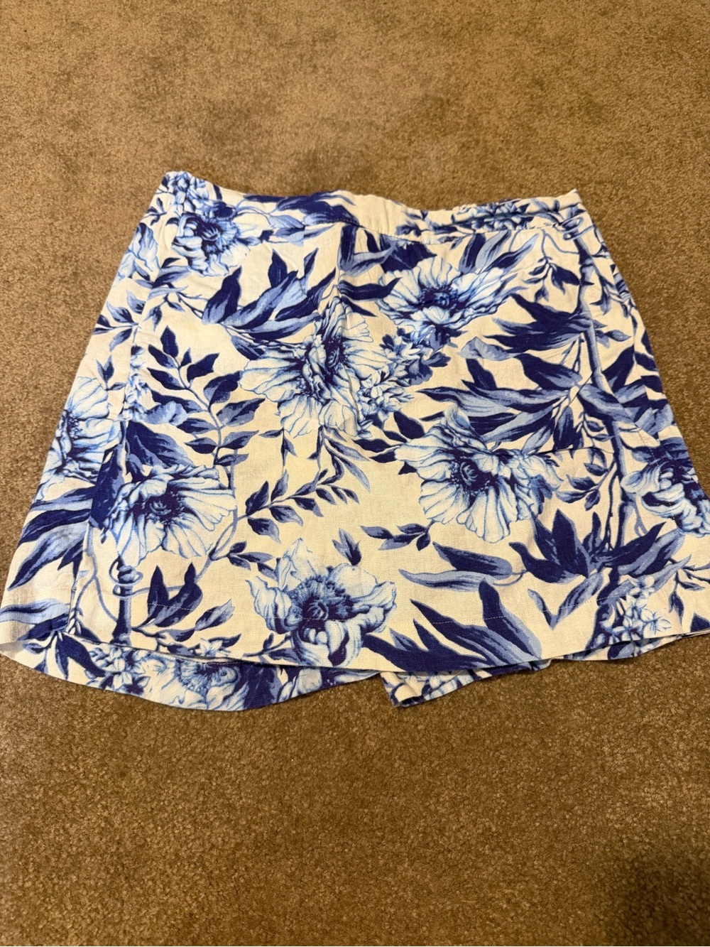 Ellen Tracy Blue Floral Women’s linen skort